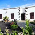 Numero28,Casa Tilama