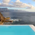 Casa Sobre El Mar
